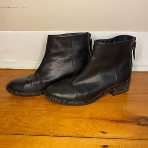 Sperry leather ankle boots